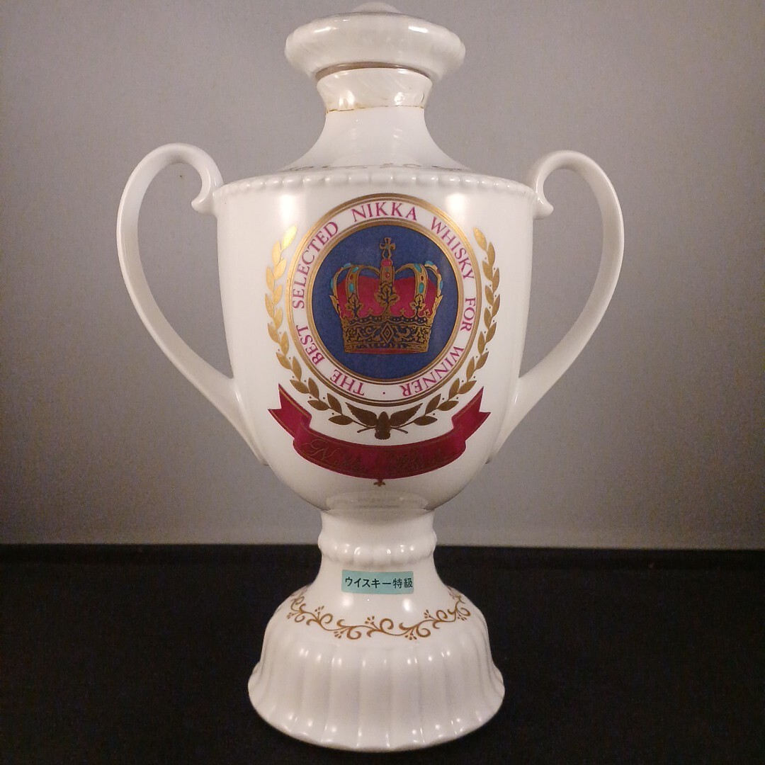 特級ニッカ NIKKA ウイスキー スペシャルエイジ ノリタケ陶器ボトル従価古酒 未開栓】NIKKA ニッカ スペシャルエイジ ノリタケ製陶器ボトル