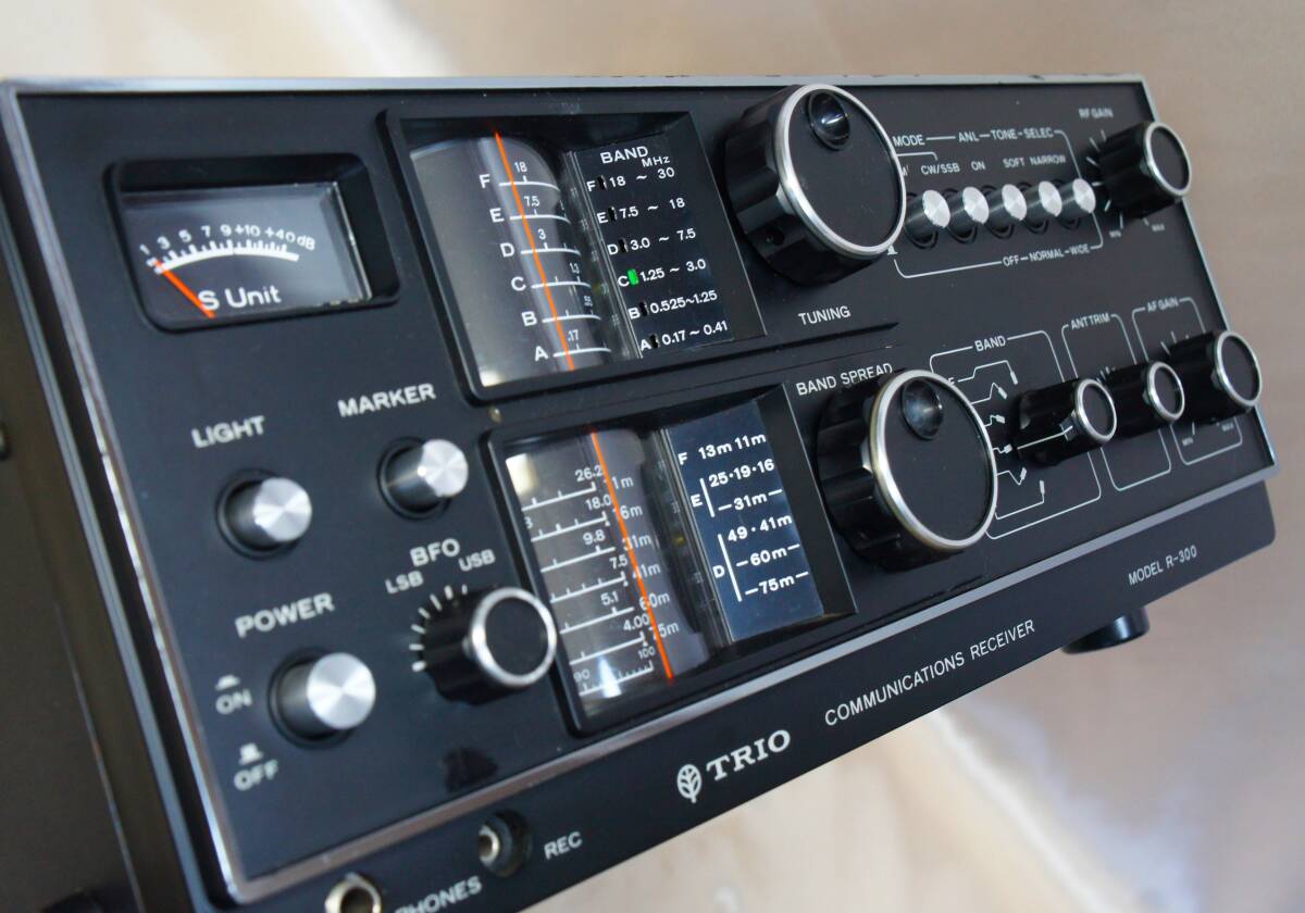 人気商品TRIOトリオ R-300 受信機TORIO KENWOOD JAPAN Yahoo!オークション -「trio r-300」の落札相場・落札価格