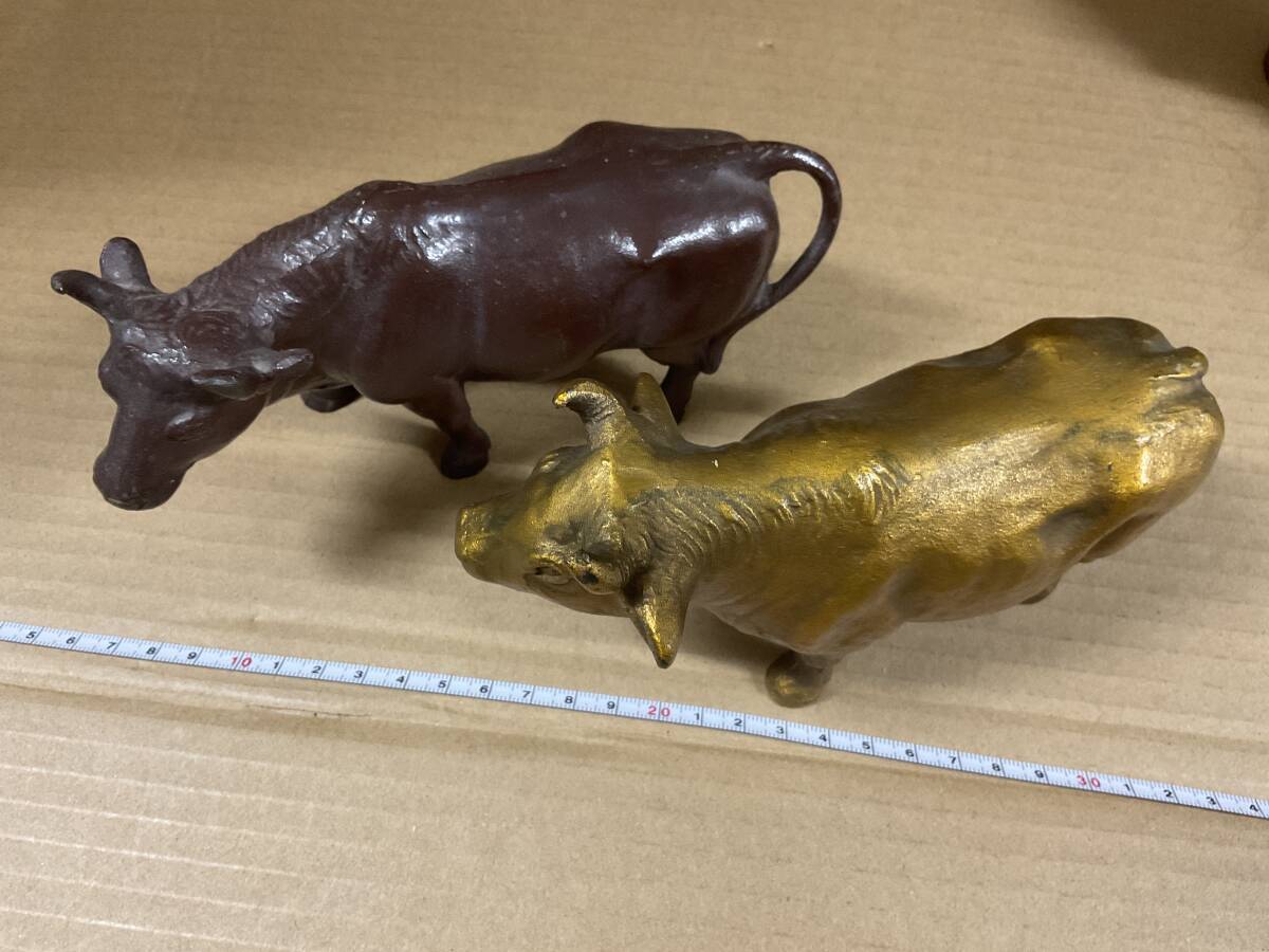 ♦銅器 銅製 牛 置物飾り黄銅 彫塑 鋳銅?高岡銅器 中国 干支 縁起物 骨董品 2025年最新】Yahoo!オークション -牛 置物(銅製)の中古品・新品