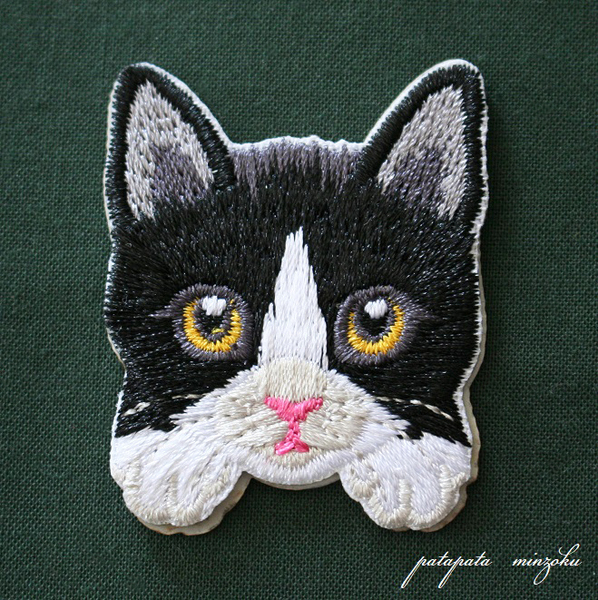 ハチワレ 猫 刺繍 シール & アイロン ワッペン アップリケ ステッカー 猫 ねこ ネコ 子猫 雑貨 パタミン ハンドメイド