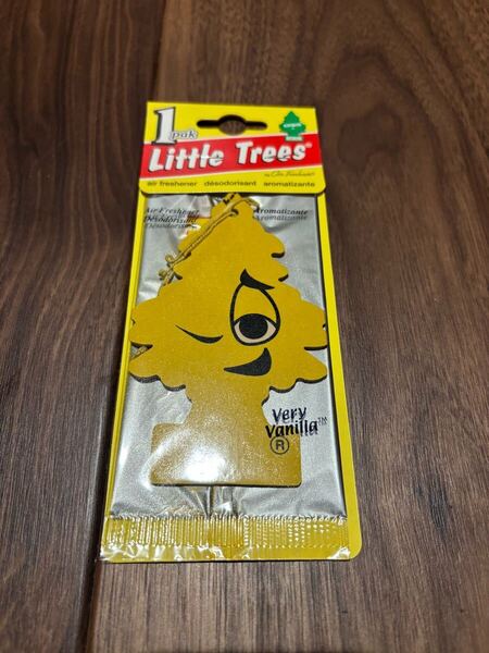 送料無料 リトルツリー ベリーバニラ 1枚 廃盤 入手困難品 Little Trees 芳香剤