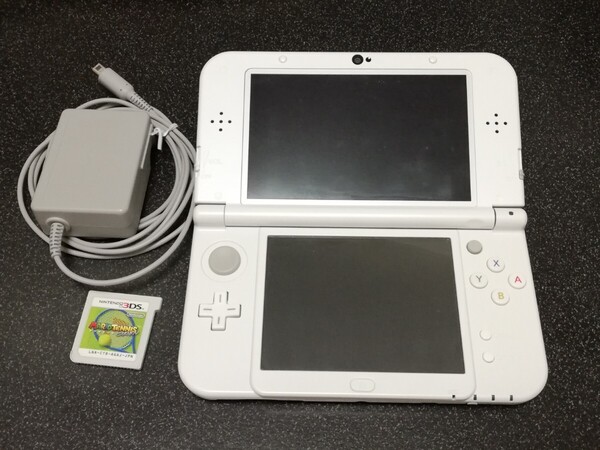 ■即決■newニンテンドー3DS LL本体ホワイト、ACアダプター、マリオテニス付き■