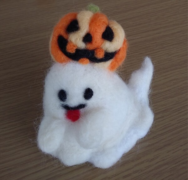おばけちゃん ぬいぐるみ ハンドメイド 羊毛フェルト インテリア 置物