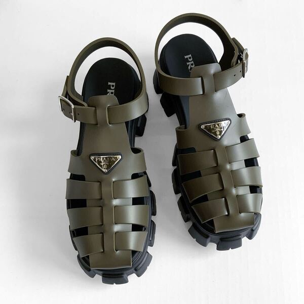 29cm PRADA プラダ プラダ モノリス ラバー サンダル シューズ ローファー 革靴 スニーカー トライアングルロゴ カーキ 新品