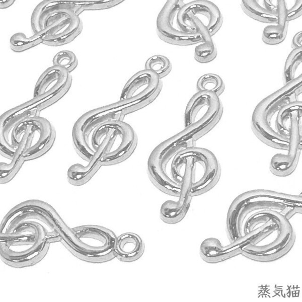 c1566 音符 ト音記号チャーム シルバー 30個【音楽 ピアス イヤリング 手作り材料 ハンドメイド アクセサリーパーツ素材】蒸気猫パーツ