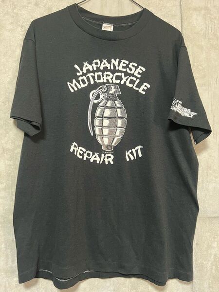 80s ヴィンテージ オンブック HARLEY DAVIDSON JAPANESE MOTORCYCLE REPAIR KIT Tシャツ XL USA製 手榴弾 SPORTSWEAR モーターサイクル
