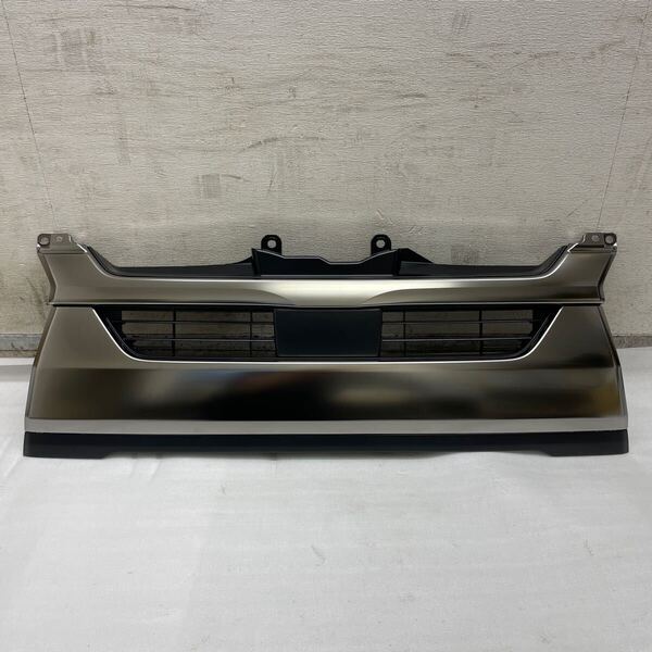 新品☆ダークプライムS☆プラチナサテンメッキ☆200系 ハイエース☆スーパーGL☆グリル☆レーダーセーフティ.プリクラ用☆4型〜9型流用に