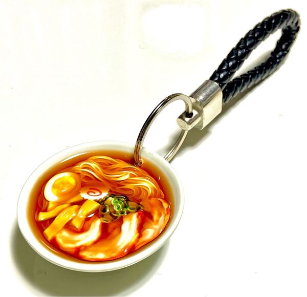 /// 新品 食品サンプル ラーメン キーホルダー チャーシューメン 日本食 中華 醤油