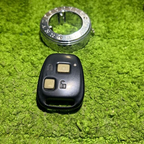NO:02 ダイハツ キーレス リモコン 2ボタン S320V S321V S330V S331V ハイゼット カーゴ S320G S321G S330G S331G アトレー等
