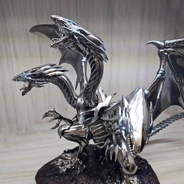 遊戲王 青眼の究極竜 フィギュア 25cm