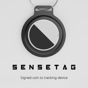 サインしたコインが消えてタグに入ってます。SenseTag(手品、マジック)