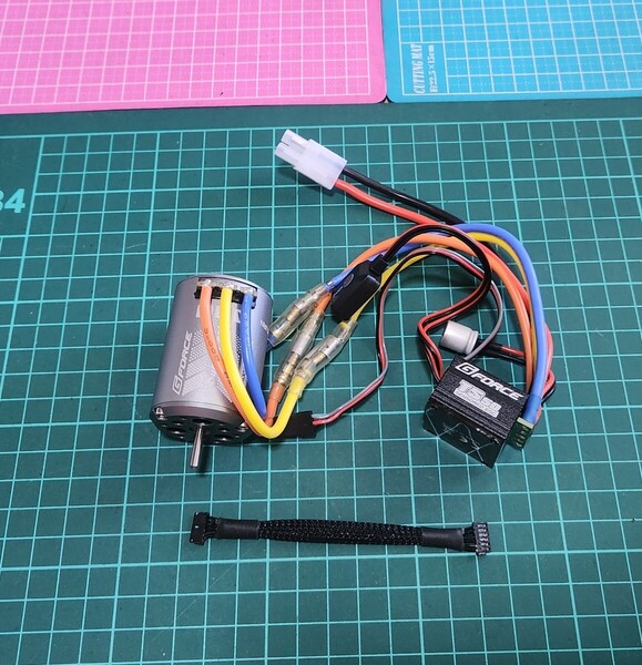 使用少■即決 《送料無料》 G FORCE ジーフォース TS50 Combo ESC 13.5T ブラシレス モーター ラジコン ドリフト YD-2 tt02tt01 サクラ