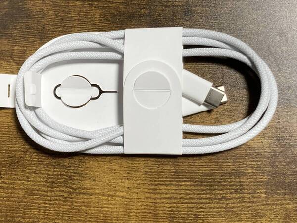 Apple 編み込み式 USB-C充電ケーブル (1m) A2795