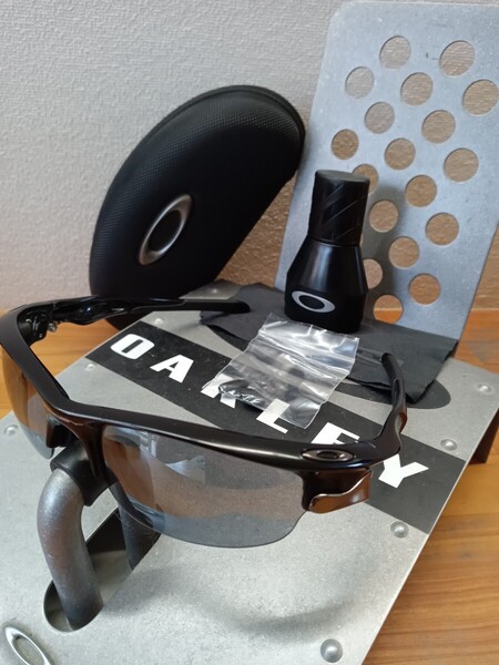 【未使用♪偏光♪】艶あり黒/ファストジャケット/オークリー/oakley/fast jacket/検サングラス 偏光レンズ 釣り