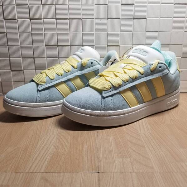 送料無料・新品未使用!!アディダス adidas カジュアルシューズ / GRAND COURT ALPHA 00s / ブルー 水色ひも付属 定価9350円 23.5cm
