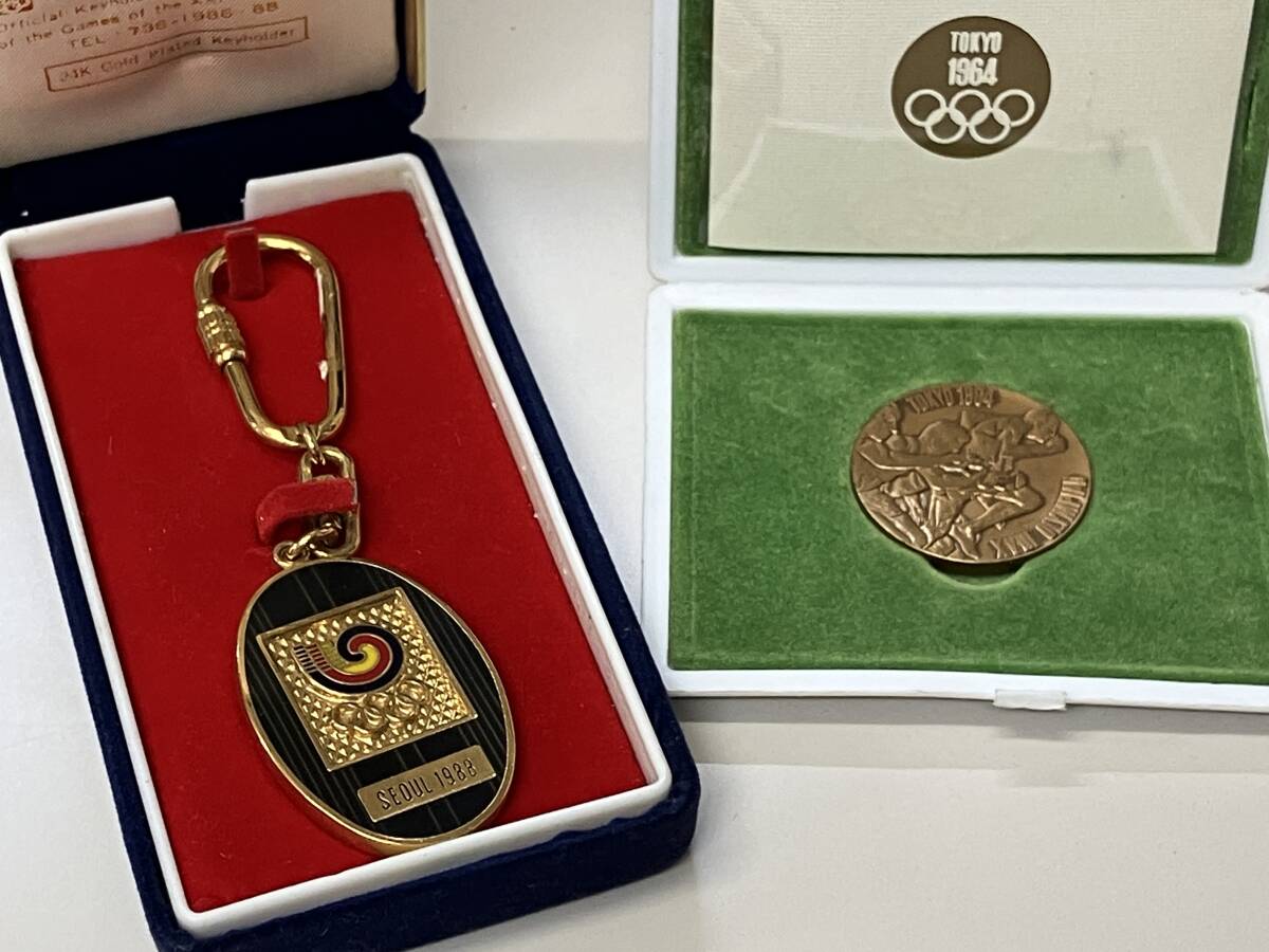 88年 ソウルオリンピック記念グッズ(4点) Yahoo!オークション -「ソウルオリンピック キーホルダー」の