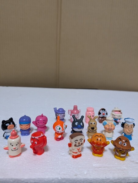 希少 1989年 BANDAI バンダイ アンパンマン ANPANMAN 指人形 全18体セット ミニ指人形 ソフビ人形 レトロ 当時物アンパンマングッズ