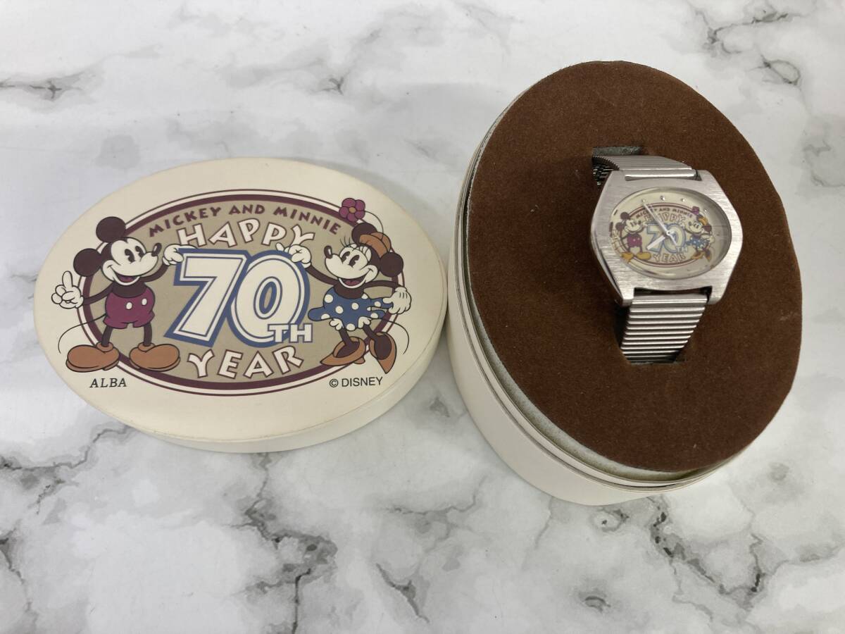 ディズニー アルバ ハッピー 70周年記念 ミッキーミニーマウス 腕時計 Yahoo!オークション -「ミッキー 70周年」(アクセサリー、時計