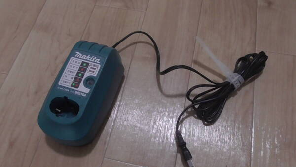 ◯Makita/マキタ/充電器/DC07SA◯