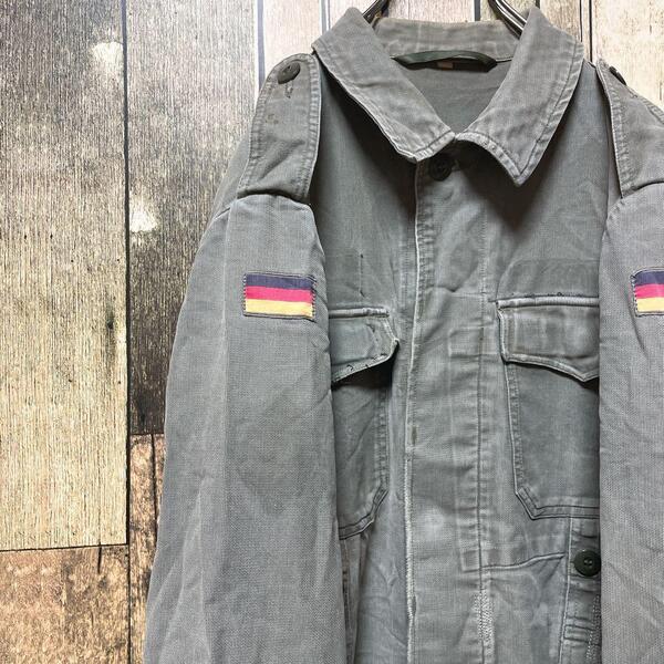 《ドイツ製》》german army35 緑☆モールスキンジャケット L ドイツ軍 刺繍ロゴ 全刺繍 フラッグ刺繍 ドイツ国旗 実物 80's 前期型 gr33