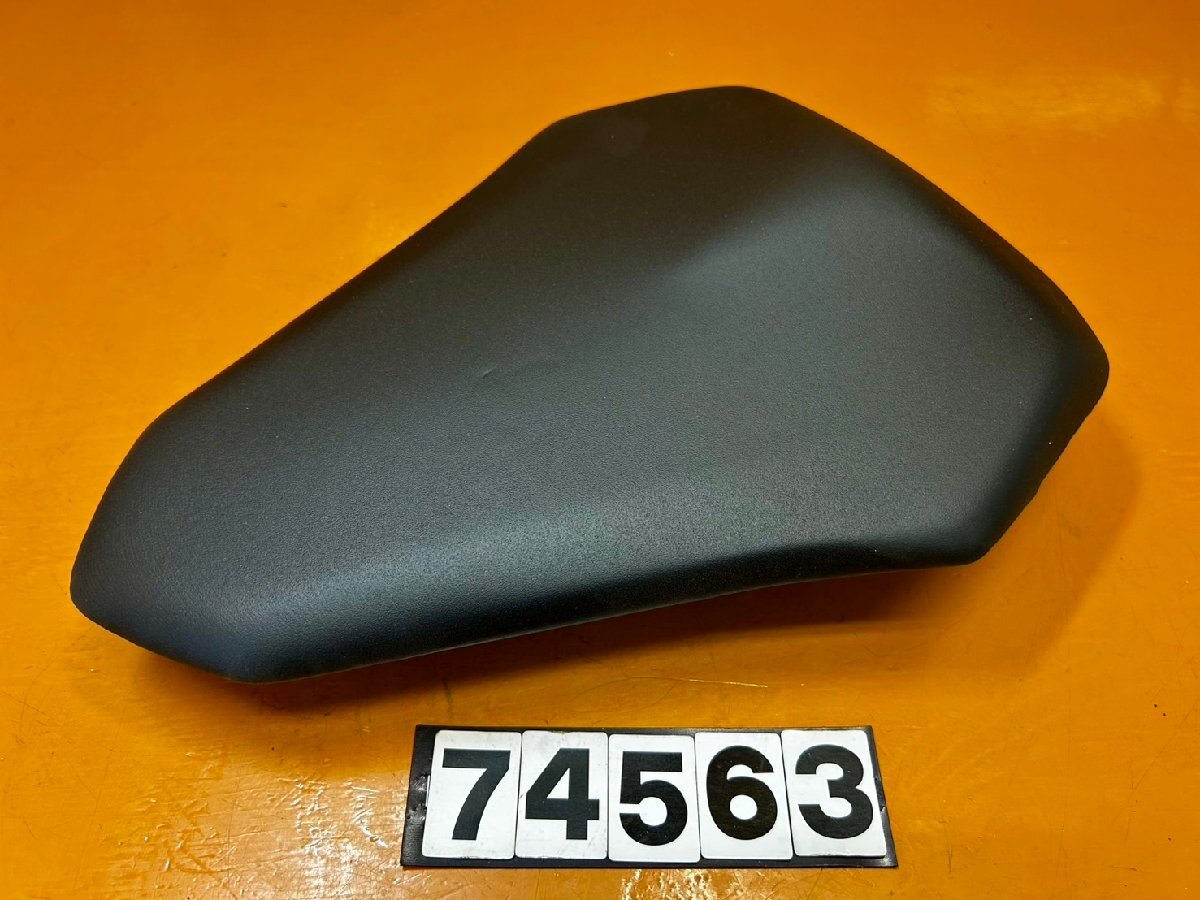 【ホンダ CBR250RR】タンデムシート 未使用品 MC51 匿名配送 2025年最新】Yahoo!オークション -cbr250rr タンデムシートの