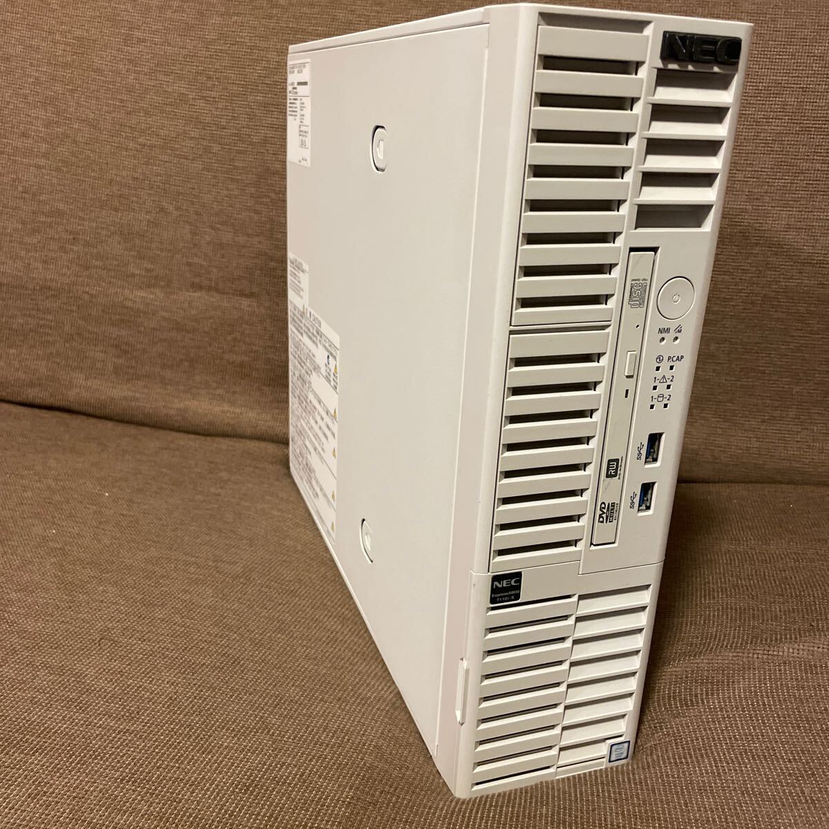サーバー Express5800/T110i-S Xeon 16GB Amazon | NEC PCサーバ Express5800/T110i-S(水冷)(4C/E3-1220v6