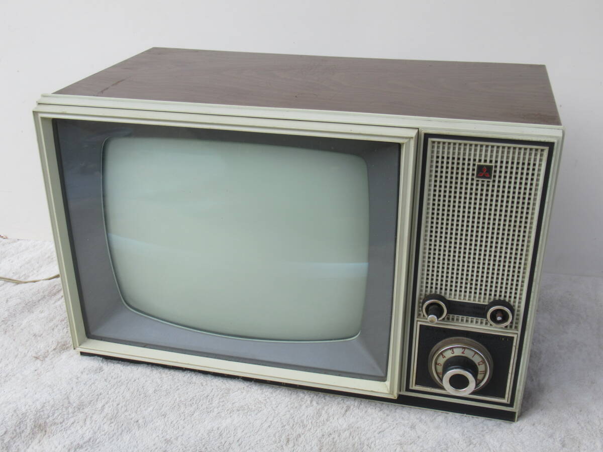 脚付きテレビ昭和レトロ三菱 Yahoo!オークション -「.三菱」(テレビ) (電化製品)の落札相場