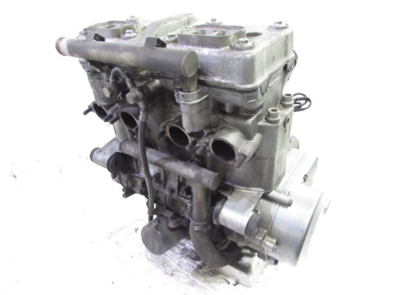引き取り限定E07A エンジン本体　走行距離　95000キロ GSX-R400 GK71F エンジンK706-109xxx 86-97年 クランキングOK