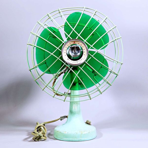 【新品未使用】卓上扇風機 1970年代 レア 昭和レトロ 非売品 通電確認済 2025年最新】Yahoo!オークション -卓上扇風機レトロの中古品