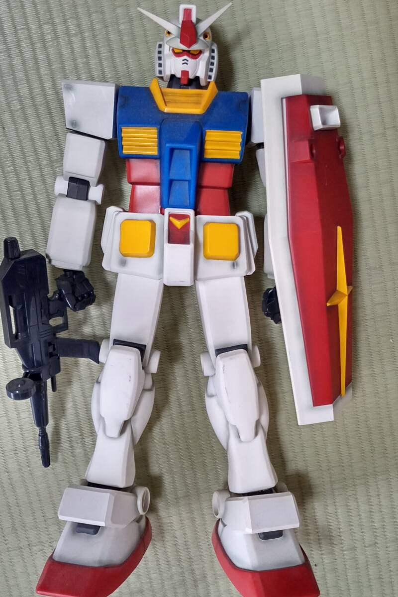初代 機動戦士ガンダム フィギアセット ソフビ(オマケ付き) Yahoo!オークション -「ガンダム ソフビ」(ビンテージ) の落札