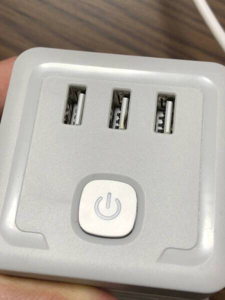 USB電源タップ キューブ型 4AC 3USB 1.5m アース付 延長コード