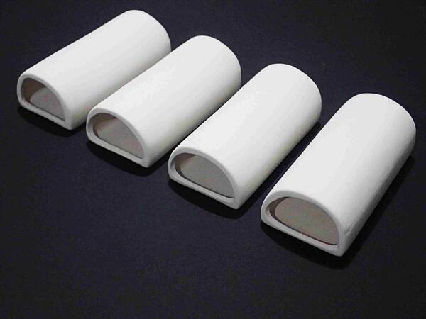 【送料込】シェルター 4個 白 プレコ や ザリガニ 用に 産卵筒 隠れ家 水槽用品 新品 即決