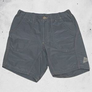 美品 and wander 60/40クロス クライミングショーツ ナイロン ブルーグレー アンドワンダー ロクヨンクロス ショートパンツ ハーフ ロゴ