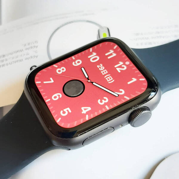 箱付 Apple Watch SE 40mm GPS アップルウォッチ TXT05