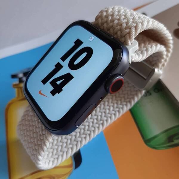 S5 NIKE コラボ アップルウォッチ44mm Apple Watch HPP01