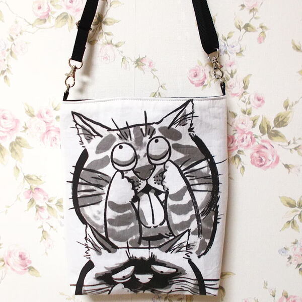和柄 ポシェット あっかんべぇ~猫ちゃんにゃんこ サコッシュ メンズ レディース ハンドメイド ショルダーバッグ