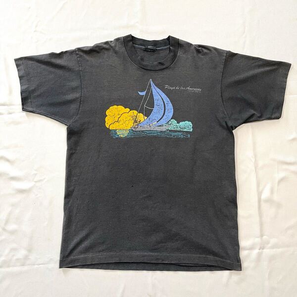 【超フェードXL】 90s Vintage Tee USA製 ヴィンテージ Tシャツ アメリカ製 墨黒 リゾート カナリア諸島 アート Art 船 ヨット ロック 古着