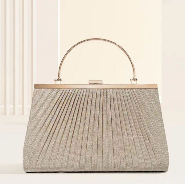 パーティー ハンド バッグ ベージュ がま口 プリーツ 結婚式 2way 上品 ラメ プリーツ お呼ばれ 可愛い 高級感 チェーン付き ショルダー