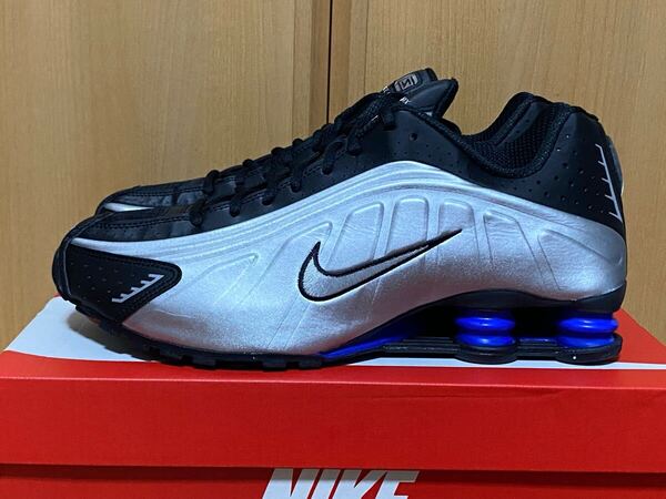 新品 国内正規品 NIKE WMNS SHOX R4 AR3565-006 US11.5 28.5cm メンズ 28cm BLACK/METALLIC SILVER BLUE ナイキ ショックス TL マップラ