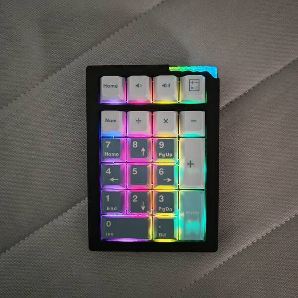 Weikav Stars21 テンキー VIA/ワイヤレス/Bluetooth/USB/NumberPad/QMK/RGB/CNC アルミ/