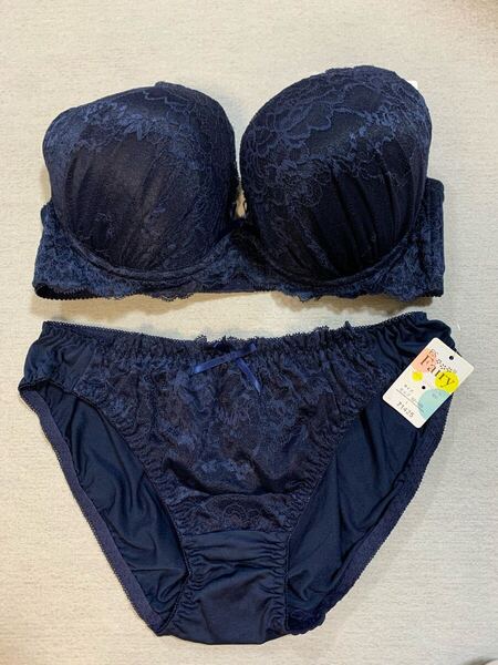 F75L フェアリー レース ブラ&ショーツセット ネイビー