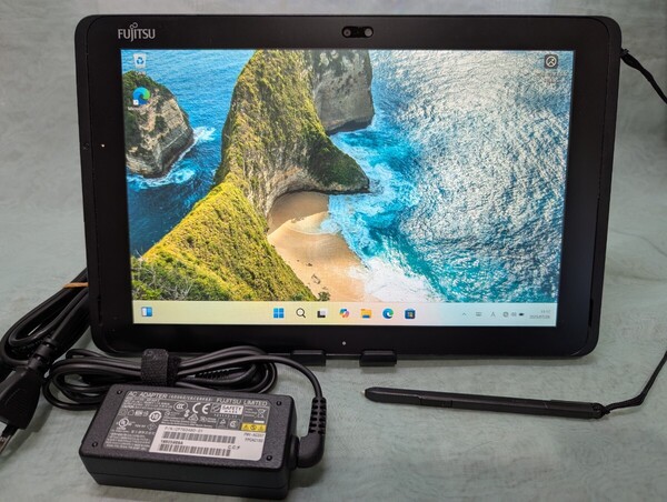 Fujitsu ARROWS Tab Q508/SB ( CPU 5 SSD 64GB/Windows11