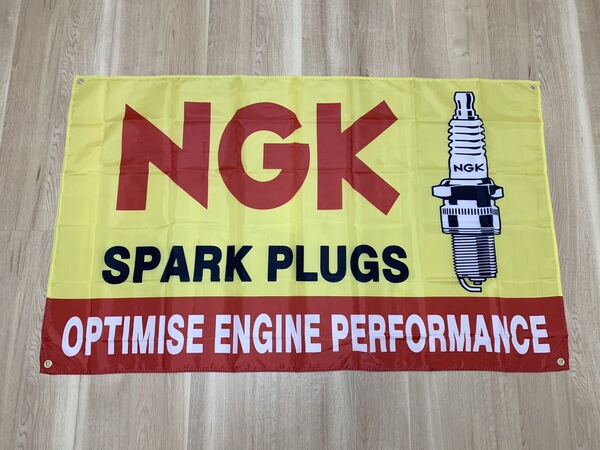 NGK 特大フラッグ バナー 約150×90cm タペストリー 旗 ガレージ装飾 アメリカン アメ車 ホットロッド USDM 旧車 スパークプラグ