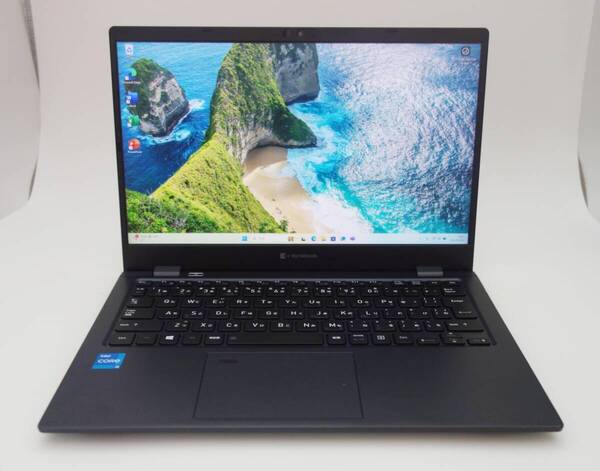 dynabook G83/HS Core i5-1135G7 /メモリ8GB /SSD 256GB /13.3インチFHD/WiFi/カメラ/Office