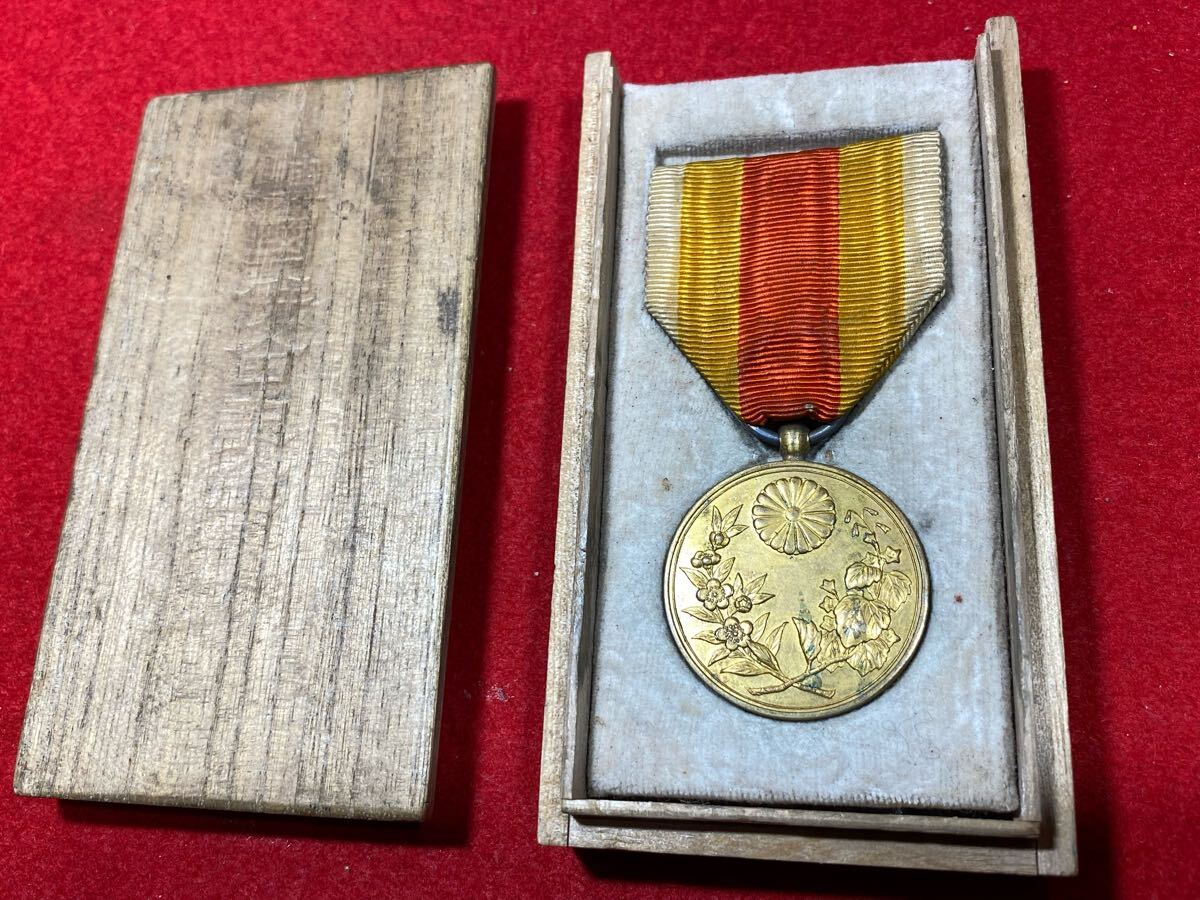 K韓国軍*1950年代*朝鮮戦争従軍記章/メダル(実物) Yahoo!オークション -「韓国併合記念章」の落札相場・落札価格