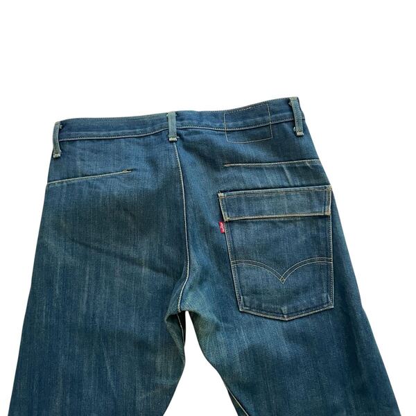 Y2K 00s Levi's リーバイス ENGINEERED JEANS TIGHT エンジニアードジーンズ W33 00008-07 ジーンズ デニムパンツ 立体裁断 フェード