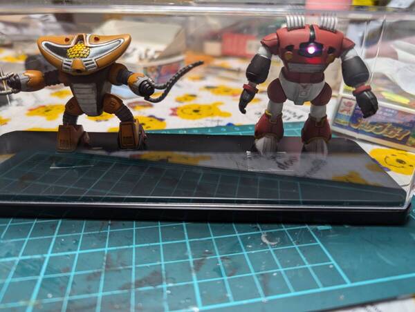 1/ 288 ゾゴック&アッグガイ LED改造、ディスプレイケース付属