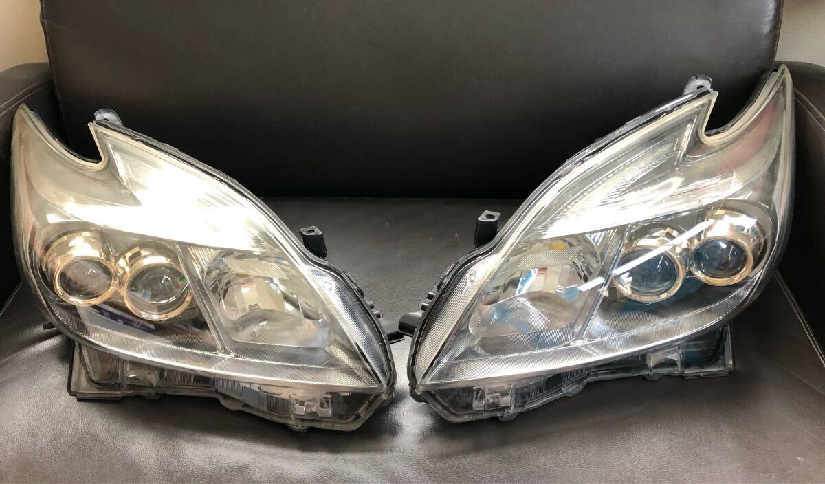 トヨタ　プリウス30 後期　LED ヘッドライト左右　コンピュータ◯ Yahoo!オークション -「30 プリウス led ヘッドライト 左右」の