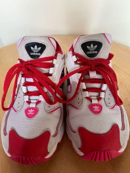 adidas スニーカー22.5〜23㎝ 送料込 アディダス レディース kidsキッズ