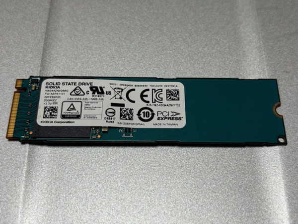 KIOXIA BG4 KBG4AZNV 256B NVMe M.2 2280 SSD 256GB 送料込み